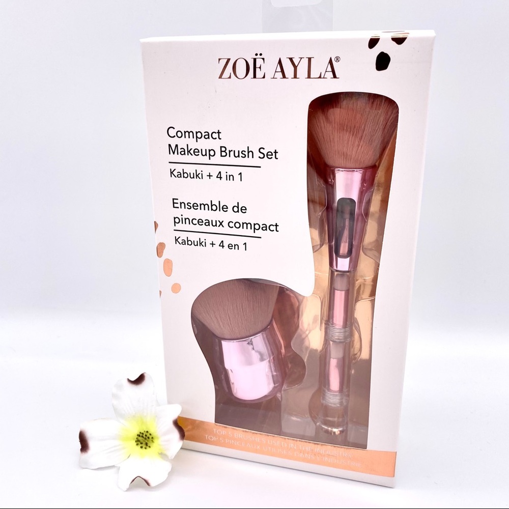 NIB Zoë Ayla 1 Kabuki + 4-in-1 brush Set - Picture 3 of 15